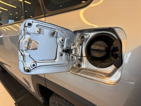 Used 2023 Toyota RAV4 LE image 33