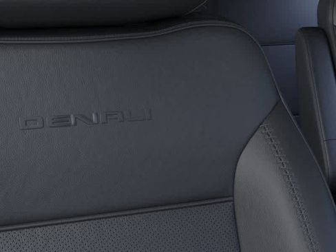 New 2026 GMC Yukon Denali w/ Denali Reserve Package AWD/4WD image 21