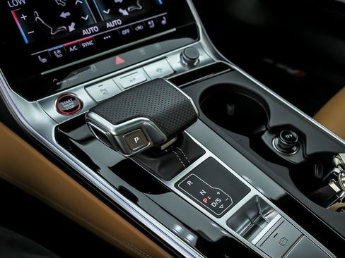 Used 2025 Audi RS 6 performance AWD/4WD image 38