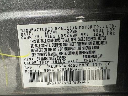 Used 2025 Nissan Sentra SV image 11