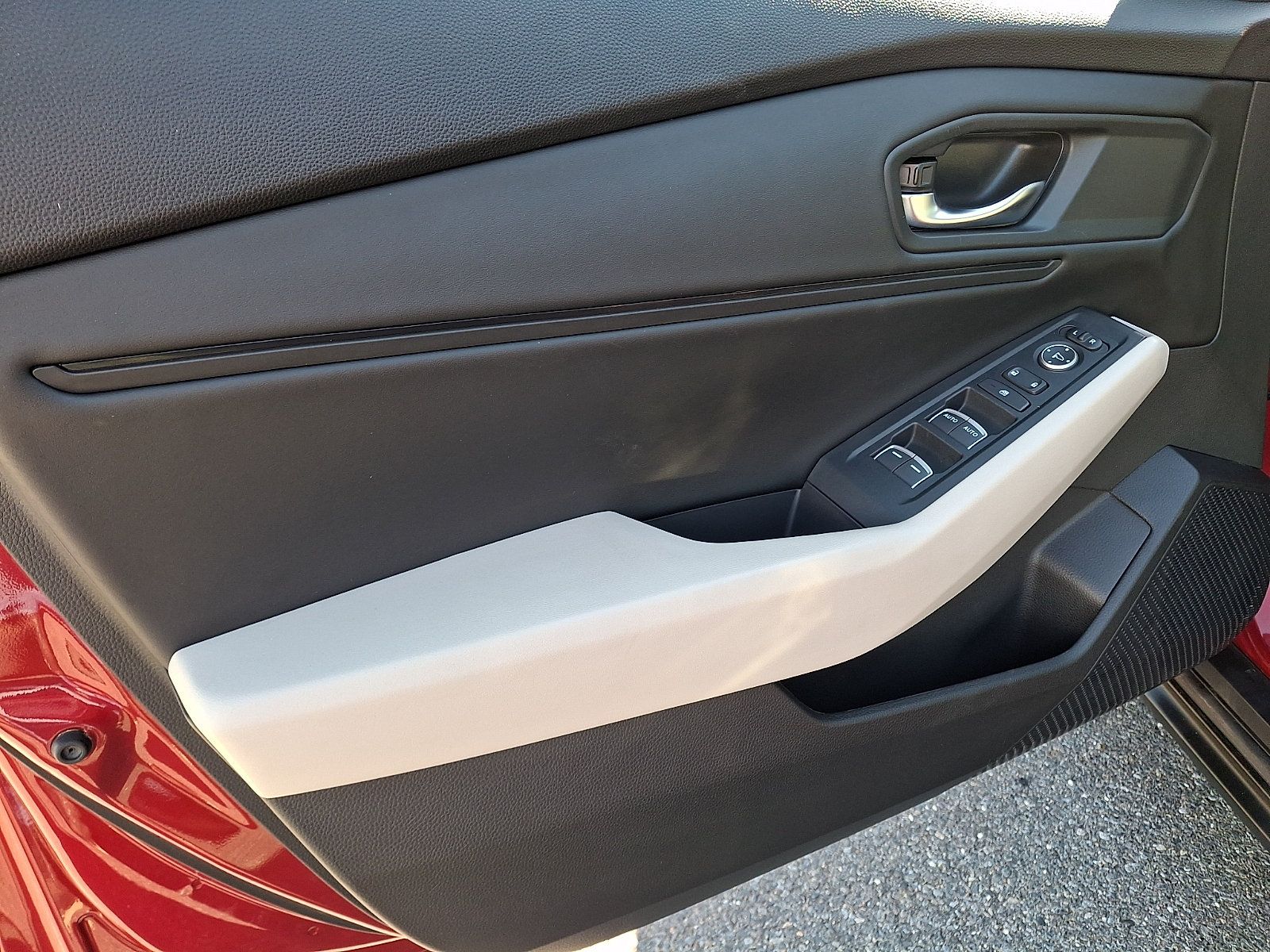 Used 2024 Honda Accord EX image 12