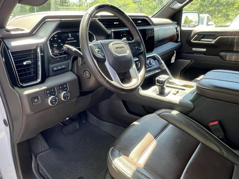Used 2024 GMC Sierra 1500 Denali AWD/4WD image 17