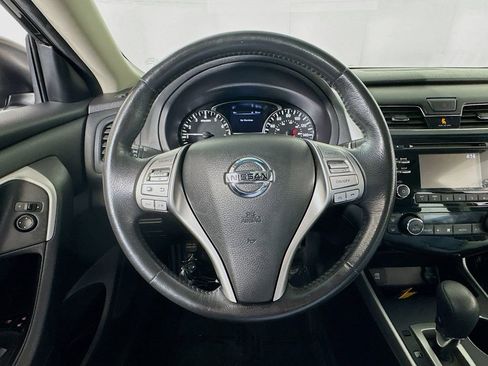 Used 2015 Nissan Altima 2.5 SV w/ Convenience Package image 11