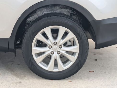 Used 2013 Toyota RAV4 Limited FWD image 21