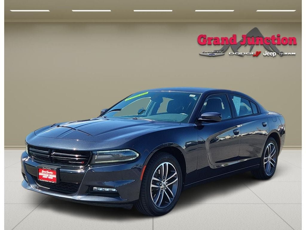 Used 2019 Dodge Charger SXT AWD/4WD image 2