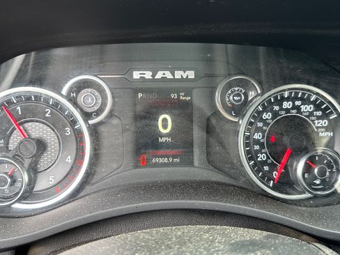 Used 2023 RAM 2500 Big Horn w/ Level 1 Equipment Group AWD/4WD image 21