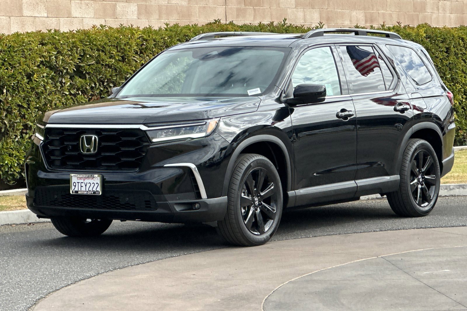 Used 2025 Honda Pilot Touring image 8