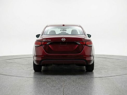 Used 2025 Nissan Sentra SV image 7