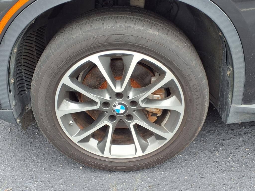 Used 2016 BMW X5 xDrive40e AWD/4WD image 12