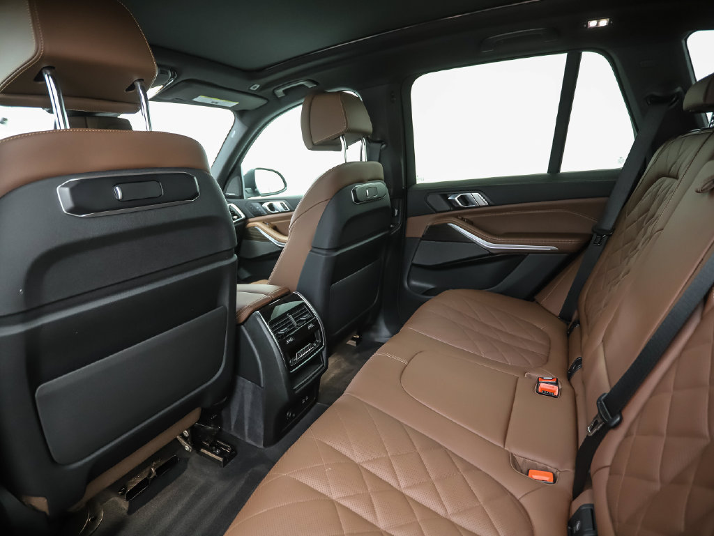 Certified 2025 BMW X5 xDrive50e AWD/4WD image 21