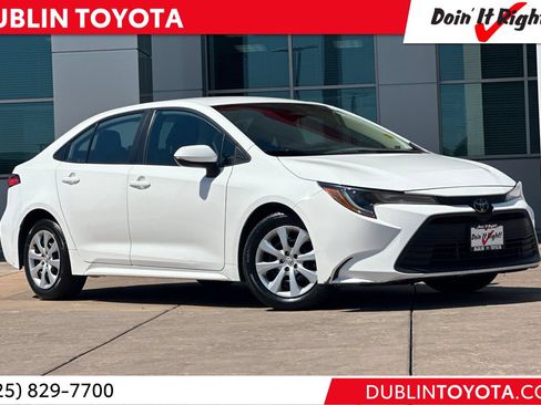 Certified 2024 Toyota Corolla LE FWD image 1
