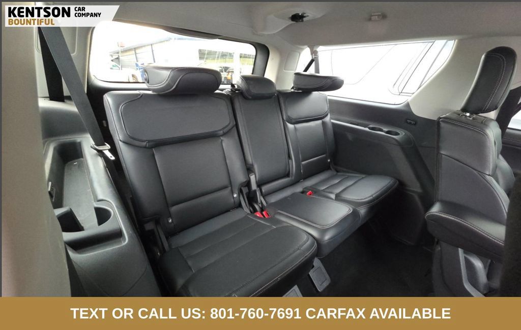 Used 2025 Ford Expedition Max Platinum AWD/4WD image 7
