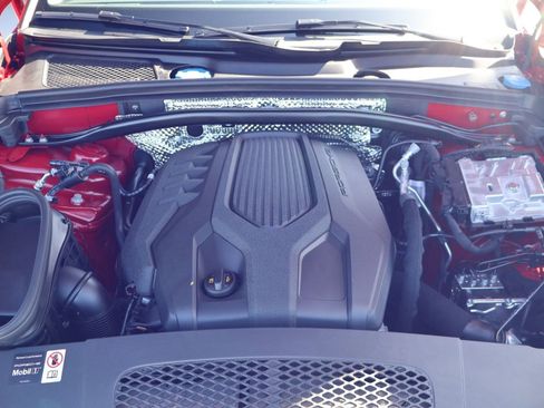 New 2026 Porsche Macan image 24