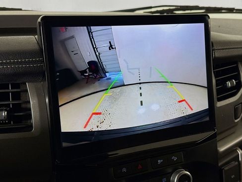 Used 2023 Ford Expedition Max XLT image 15