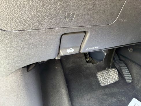 Used 2022 Chevrolet TrailBlazer LS FWD image 30