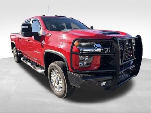 Used 2022 Chevrolet Silverado 2500 LT w/ Convenience Package AWD/4WD image 2