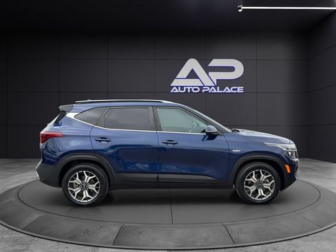 Used 2021 Kia Seltos EX AWD/4WD image 8
