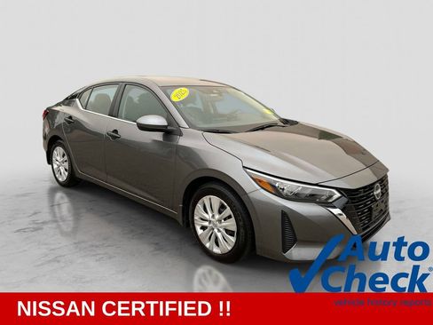 Certified 2025 Nissan Sentra S FWD image 7