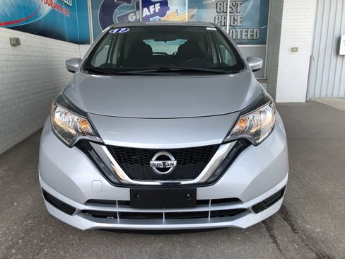 Used 2017 Nissan Versa Note SV FWD image 2