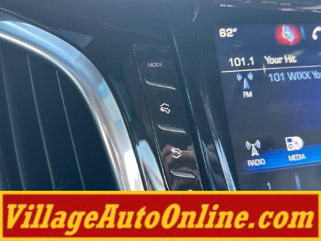 Used 2018 Cadillac Escalade Luxury AWD/4WD image 25