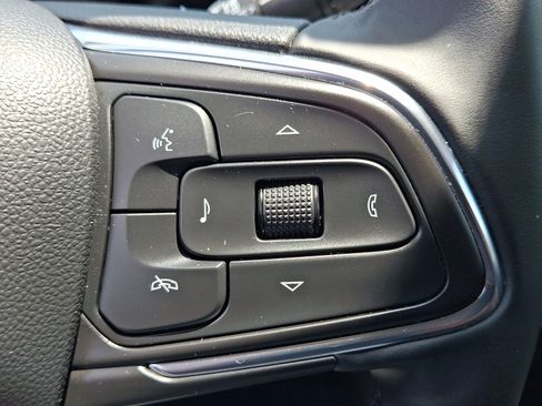 Used 2025 Buick Encore GX Sport Touring w/ Advanced Technology Package AWD/4WD image 23
