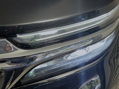 Used 2024 Chevrolet Equinox LT image 12