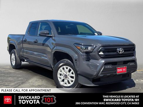 Used 2024 Toyota Tacoma SR5 AWD/4WD image 1