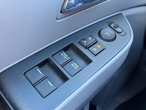 Used 2015 Honda Odyssey EX-L image 16