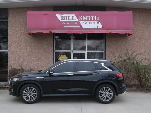 Used 2023 INFINITI QX50 Luxe image 2