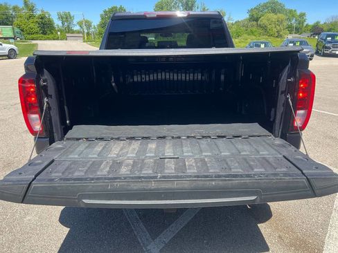 Used 2022 GMC Sierra 1500 Elevation w/ LPO, Elevation Black Package AWD/4WD image 29