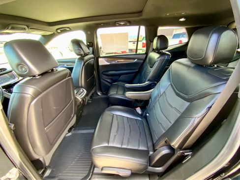 Used 2020 Cadillac XT6 Premium Luxury w/ Platinum Package AWD/4WD image 21