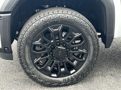 New 2026 GMC Sierra 2500 Denali w/ Denali Reserve Package AWD/4WD image 17