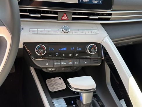 New 2026 Hyundai Elantra Limited image 27