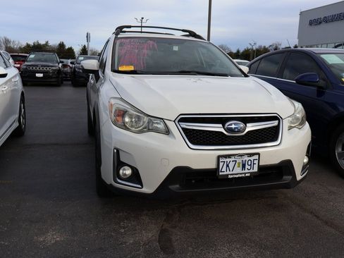 Used 2017 Subaru Crosstrek 2.0i Limited w/ Popular Package #1 image 8