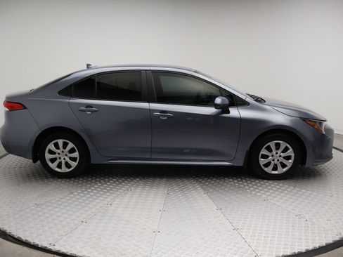 Certified 2025 Toyota Corolla LE FWD image 7