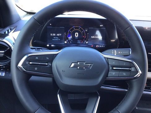 New 2026 Chevrolet Equinox ACTIV w/ Convenience Package III image 11