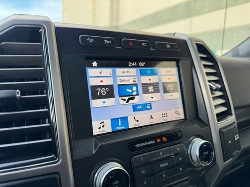 Used 2018 Ford F150 Platinum w/ Equipment Group 701A Luxury image 29