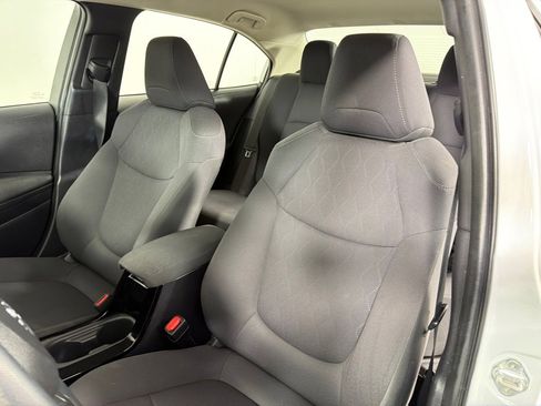 Used 2022 Toyota Corolla LE FWD image 12