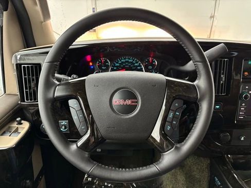 Used 2019 GMC Savana 2500 RWD image 27
