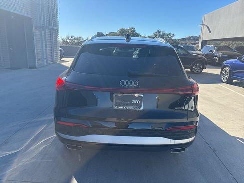 Used 2025 Audi Q5 Premium w/ Convenience Package image 7
