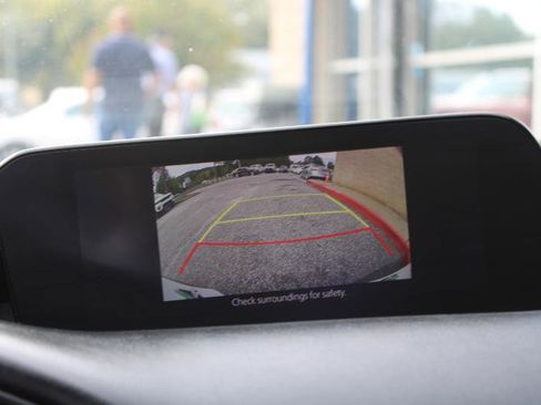 Used 2021 MAZDA MAZDA3 s image 26