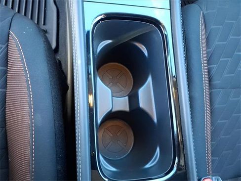 Used 2023 Nissan Kicks SR image 18