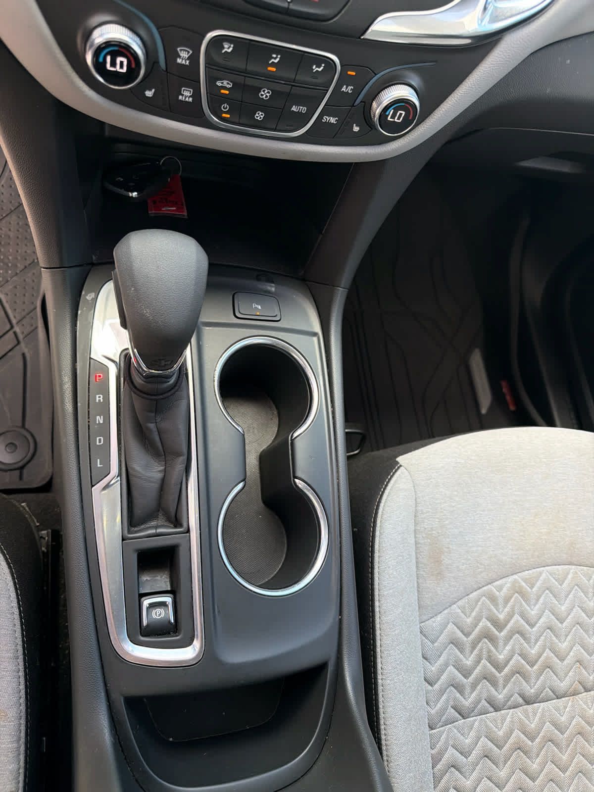 Used 2022 Chevrolet Equinox LT FWD image 19