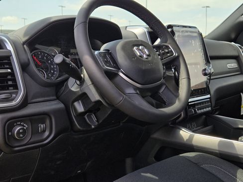 New 2026 RAM 2500 Lone Star AWD/4WD image 17