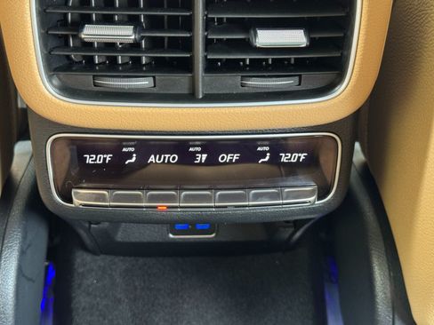 Used 2024 Mercedes-Benz GLS 450 4MATIC image 42