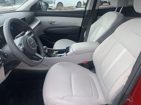 Certified 2025 Hyundai Tucson SEL image 15