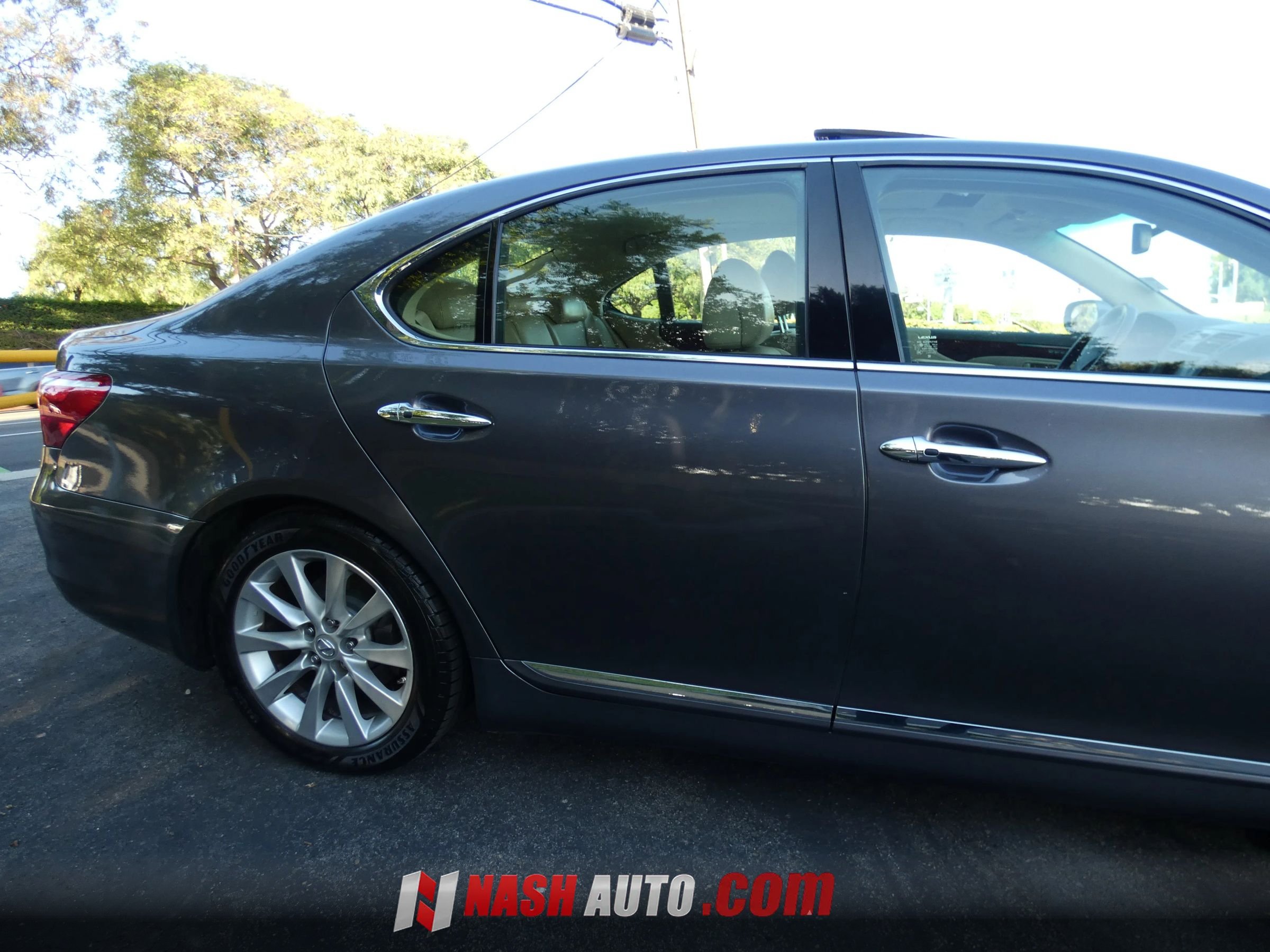 Used 2012 Lexus LS 460 w/ Luxury Value Edition RWD image 6
