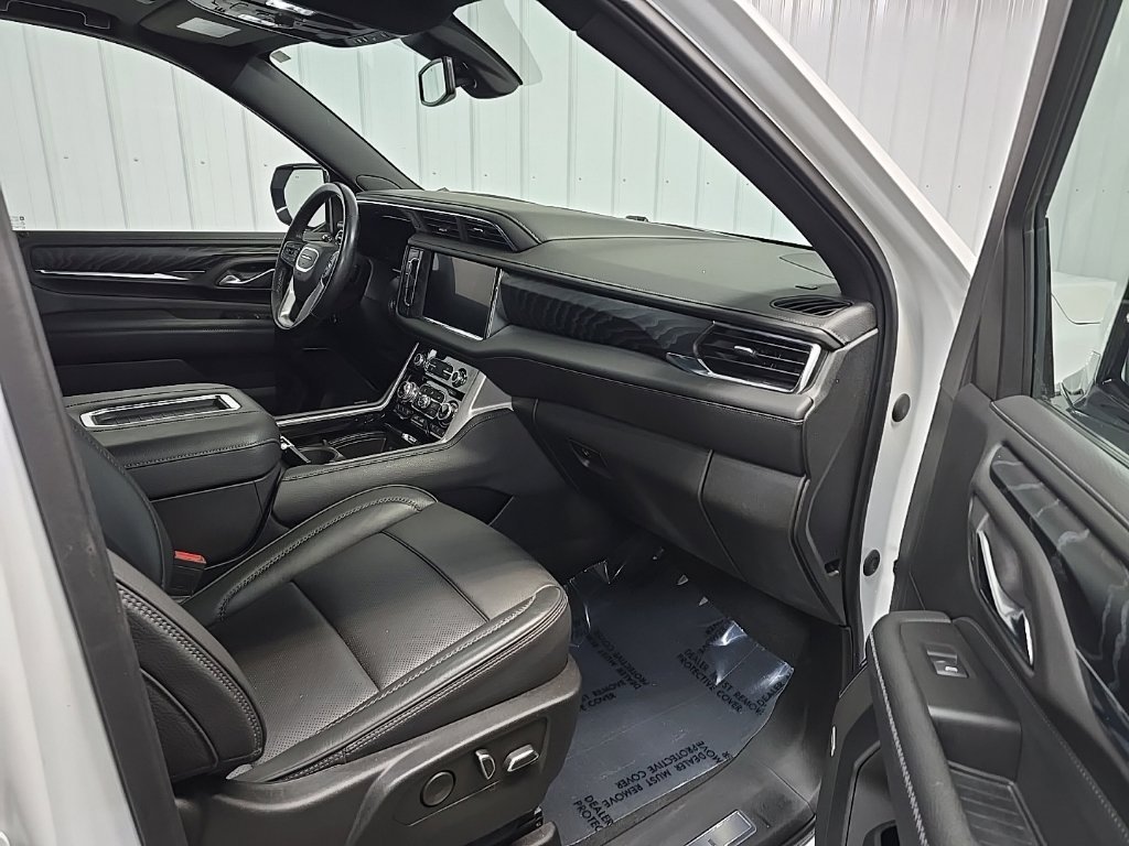 Used 2022 GMC Yukon Denali AWD/4WD image 17
