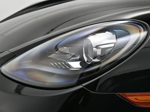 Certified 2018 Porsche 718 Boxster GTS RWD image 36