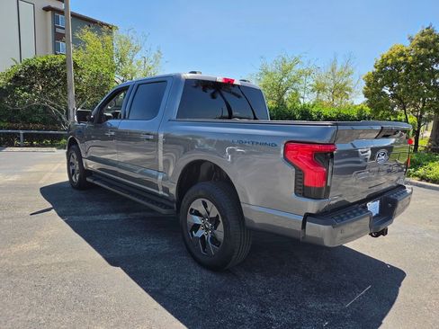 Used 2025 Ford F150 Lightning Flash image 8